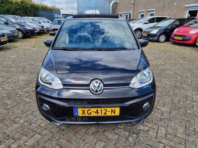 Volkswagen UP! 1.0 BMT high up! ?PANO DAK ?ZEER MOOI