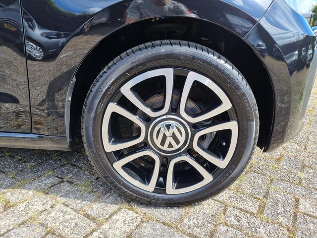 Volkswagen UP! 1.0 BMT high up! ?PANO DAK ?ZEER MOOI