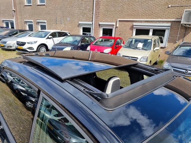 Volkswagen UP! 1.0 BMT high up! ?PANO DAK ?ZEER MOOI