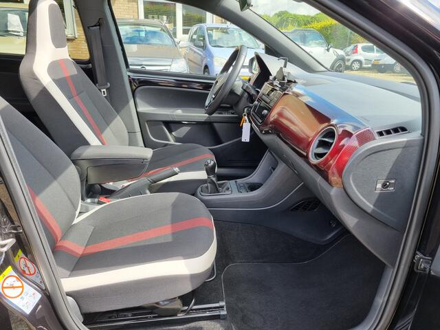 Volkswagen UP! 1.0 BMT high up! ?PANO DAK ?ZEER MOOI