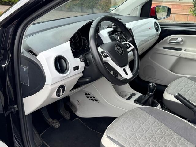 Volkswagen UP! 1.0 BMT UP! BEATS Camera Cruise Control PDC