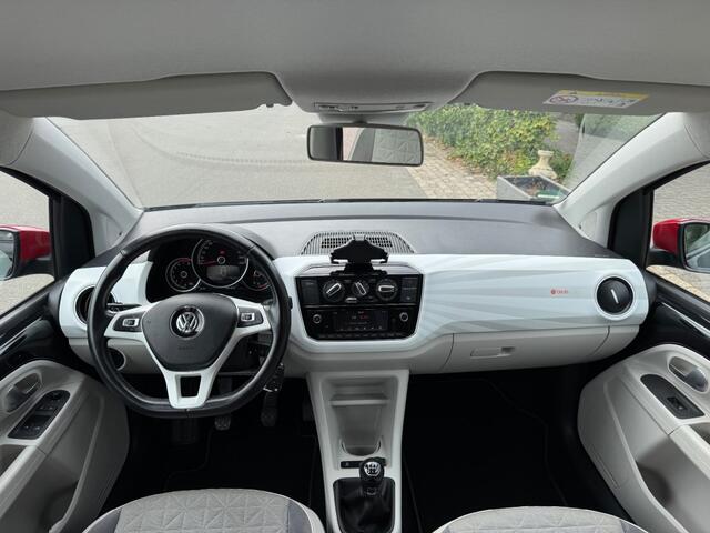 Volkswagen UP! 1.0 BMT UP! BEATS Camera Cruise Control PDC
