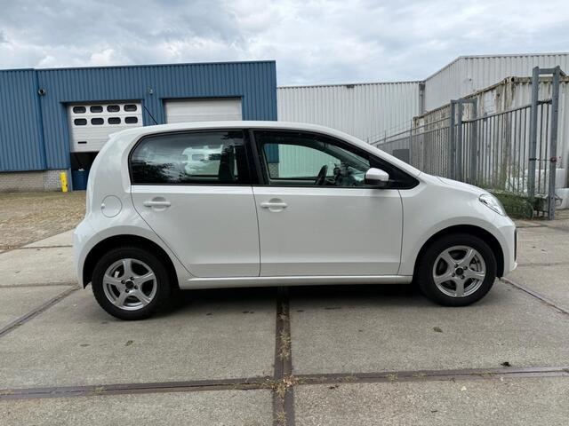 Volkswagen UP! 1.0 BMT move up!