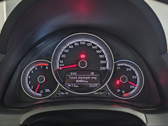 Volkswagen UP! 1.0 high up! | Stoelverwarming | Getint glas | Lederen stuurwiel |