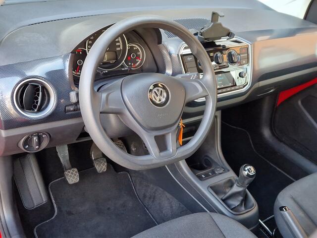 Volkswagen UP! 1.0 BMT Move Up! Airco - 5 Drs - NL Auto - DAB