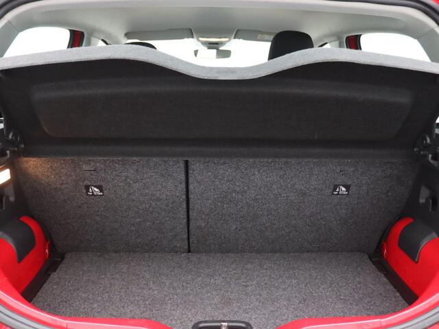 Volkswagen UP! 1.0 60PK Airco, Cruise Control, Achteruitrijcamera, Parkeersensoren achter, DAB+ Radio, Stoelverwarming