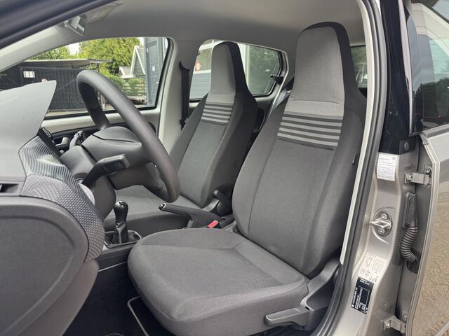 Volkswagen UP! 1.0 BMT move up! Bluetooth, EL Ramen, Centrale Deurvergrendeling.
