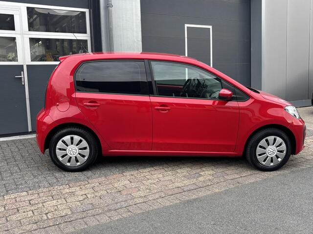 Volkswagen UP! 1.0 BMT up! beats PDC| Cruise controle| Stoelverw.| Climate controle| Bleutooth