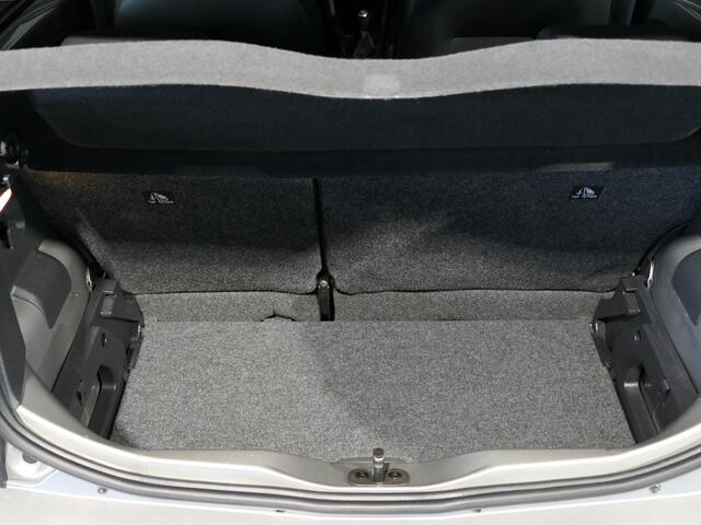 Volkswagen UP! 1.0 BMT move up! All Season, Airco, Bluetooth