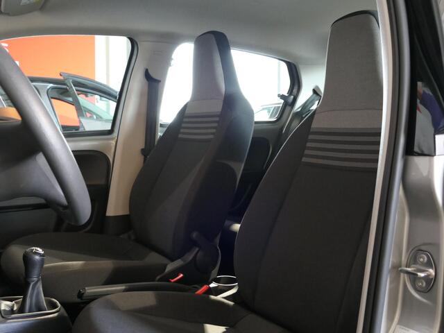 Volkswagen UP! 1.0 BMT move up! All Season, Airco, Bluetooth