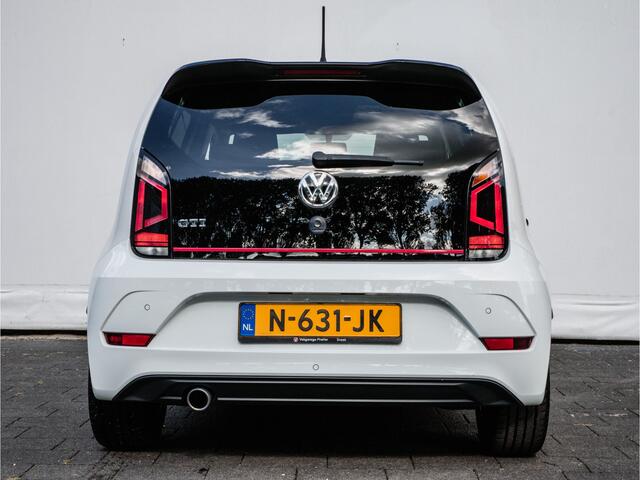Volkswagen UP! 1.0 TSI 116pk GTI Stoelverwarming/ Climate control/ Pdc/ Cruise control/ 17" Lmv