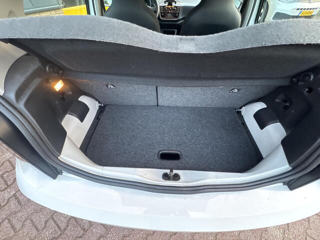 Volkswagen UP! 1.0 1e eigenaar prijs incl BOVAG garantie