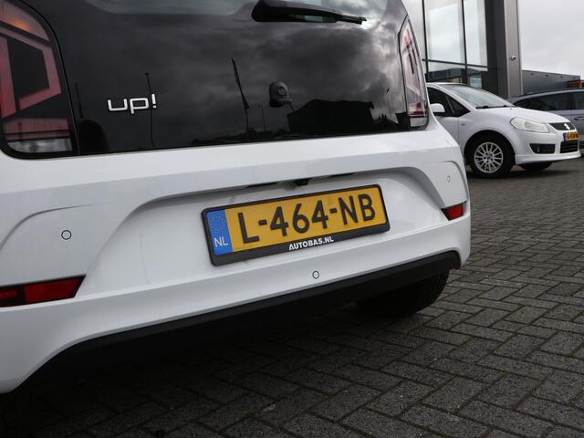 Volkswagen UP! 1.0 EXECUTIVE CLIMA CAMERA CRUISE CONTROL NL AUTO