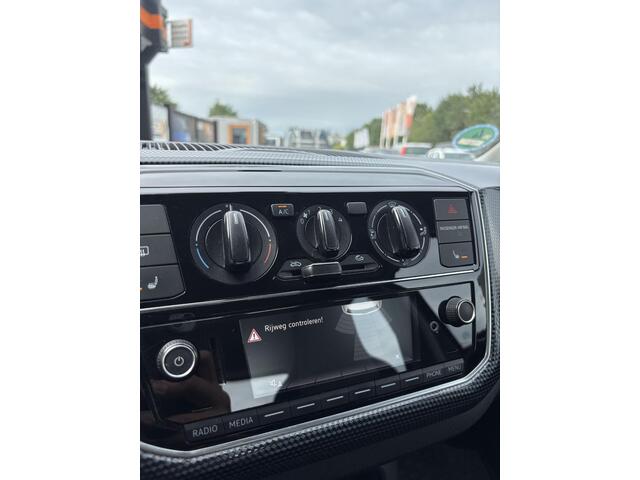 Volkswagen UP! 1.0 BMT high up! |Perfect Onderhouden|Cruise|Bleutooth|