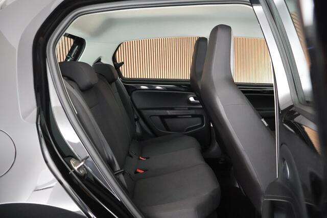 Volkswagen UP! 1.0 BMT 60pk move up! Airco Cruise Control Camera
