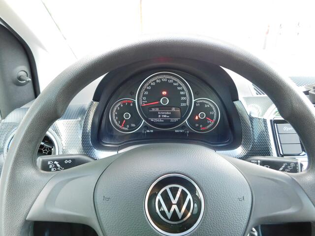 Volkswagen UP! 1.0 MPI 65PK MOVE UP! All-in Prijs! 1 jaar garanti