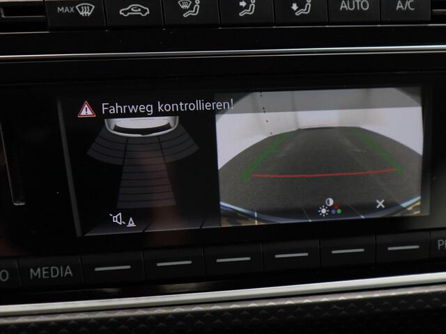 Volkswagen UP! e-Up! e-up! Style | Cruise Control | Stoelverwarming | Camera | Parkeersensoren | 15 Inch