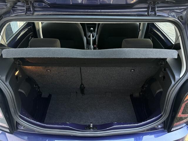 Volkswagen UP! 1.0 BMT move up!