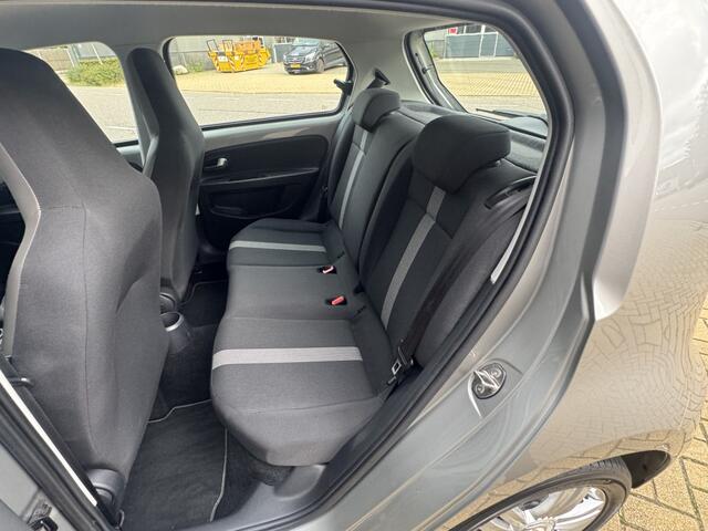 Volkswagen UP! 1.0 BMT high up!