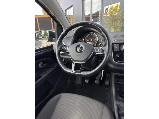 Volkswagen UP! 1.0 BMT up! SOUND!