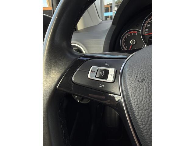 Volkswagen UP! 1.0 BMT up! SOUND!