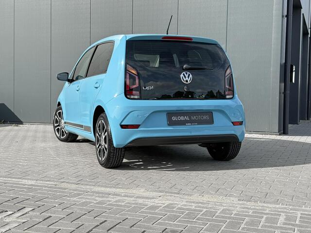 Volkswagen UP! 1.0 BMT High Up! 75PK - AUTOMAAT - 43.000 KM - CRUISE CONTROL - AIRCO - DAB - PARKEERSENSOREN - ELEKTRISCHE RAMEN - LM VELGEN