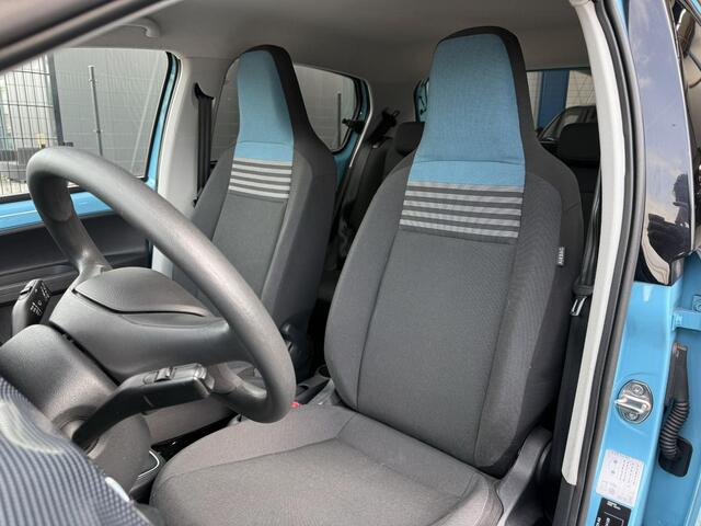 Volkswagen UP! 1.0 BMT High Up! 75PK - AUTOMAAT - 43.000 KM - CRUISE CONTROL - AIRCO - DAB - PARKEERSENSOREN - ELEKTRISCHE RAMEN - LM VELGEN