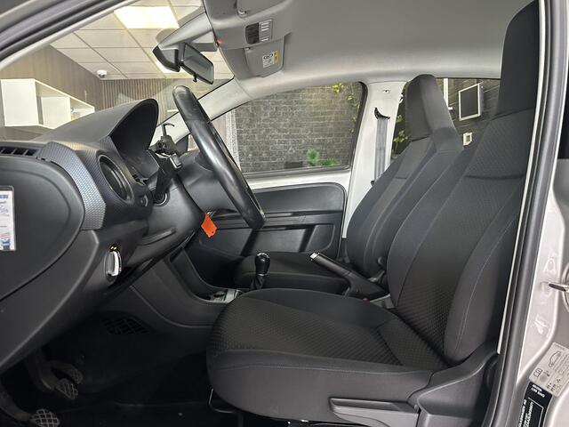 Volkswagen UP! 1.0 beats | Achteruitrijcamera | Cruise Control | Parkeersensor Achter | Elektrische Ramen Voor | LMV 15 |