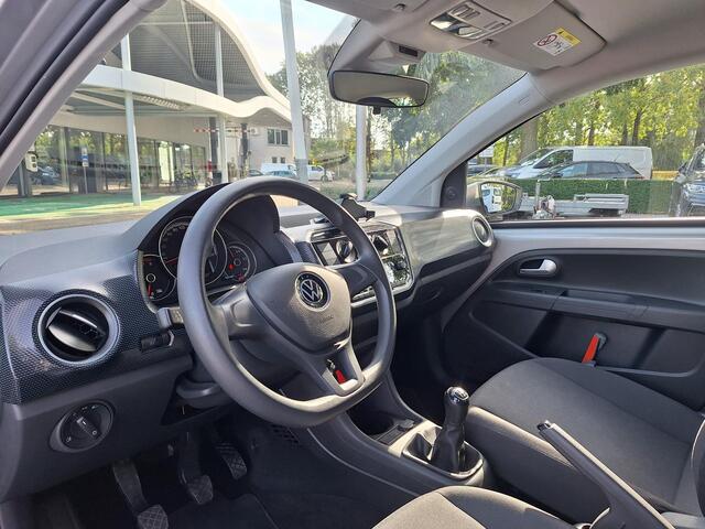 Volkswagen UP! 1.0 5d (Airco,Dab) – foto 6