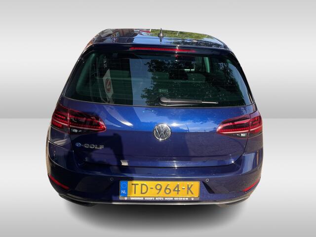 Volkswagen e-Golf e-Golf | warmtepomp | lichtmetalen wielen | virtual cockpit |