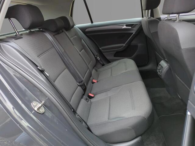Volkswagen e-Golf 36kWh / 136pk E-DITION / Adaptive Cruise / Navigatie / LED