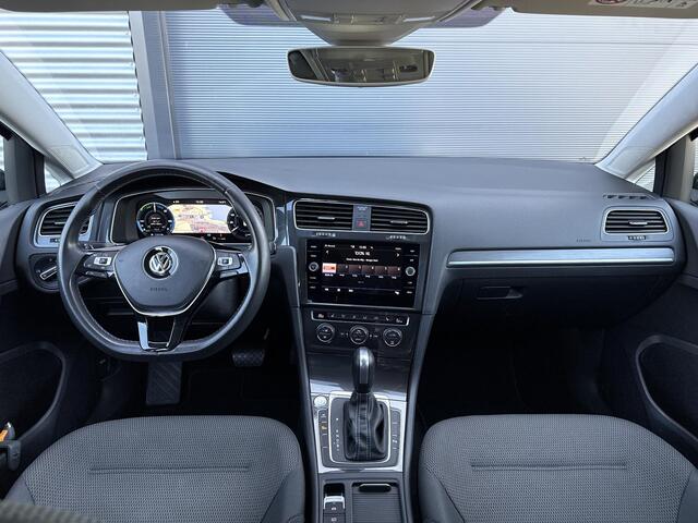 Volkswagen e-Golf E-DITION ?SOH 93% ?Virtual Cockpit ?Full LED ?Warmtepomp ?Keyless ?Sfeerverlichting ?BLIS ?Navigatie ?Climate ?Adapt. Cruise ?Parkeersensoren ?Lichtmetaal