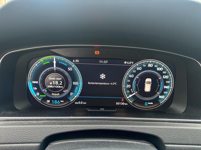 Volkswagen e-Golf E-DITION | Warmtepomp | Active Info Display | Camera | VERWACHT