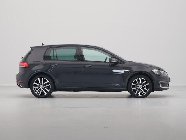 Volkswagen e-Golf E-DITION 136pk Navigatie Camera Acc Led