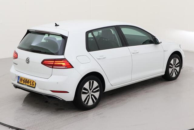 Volkswagen e-Golf E-DITION Warmtepomp CCS Cam Stoelverwarming AUT. Adaptive Cruise Apple Carplay Android Navi Climatronic