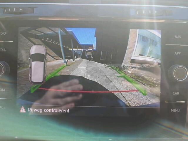 Volkswagen e-Golf E-DITION Warmtepomp CCS Cam Stoelverwarming AUT. Adaptive Cruise Apple Carplay Android Navi Climatronic