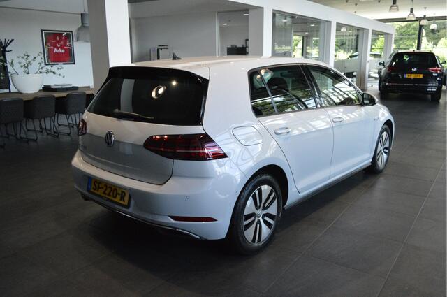 Volkswagen e-Golf navi clima camera cruise pdc virtual cockpit !!