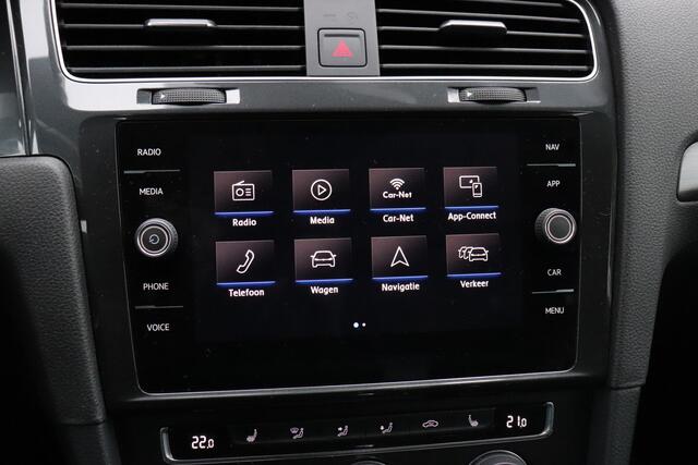 Volkswagen e-Golf | PDC | STOELVERW. | APPLE CARPLAY | NAVI |