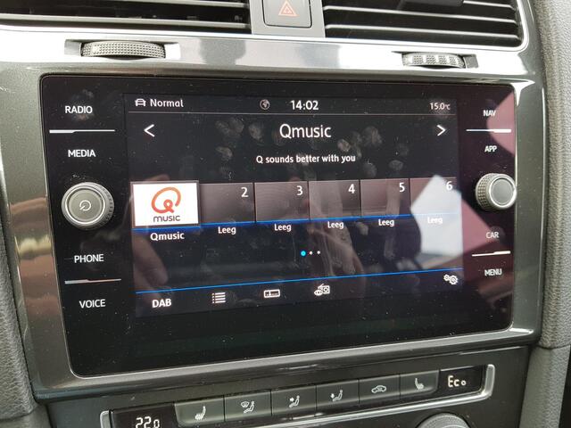 Volkswagen e-Golf Automaat 136pk | Navigatie | Climate Control | Virtuele Cockpit | Camera | Keyless | Stoelverwarming | Parkeer Sensoren | Cruise Control Adaptive | Lichtmetalen velgen 17"