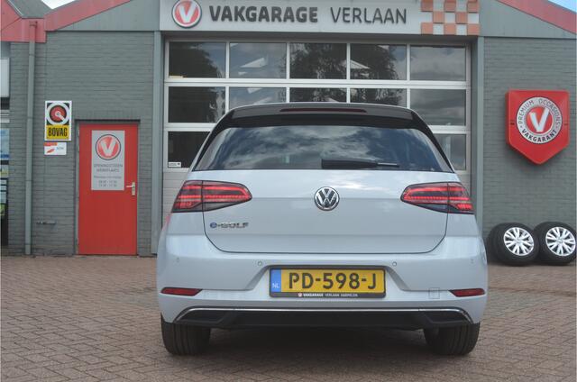 Volkswagen e-Golf leder..parelmoer..gar.