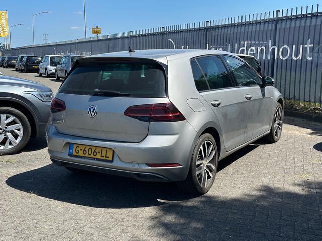 Volkswagen e-Golf e-Golf 36 kWh 136pk Warmtepomp Navigatie Key Less