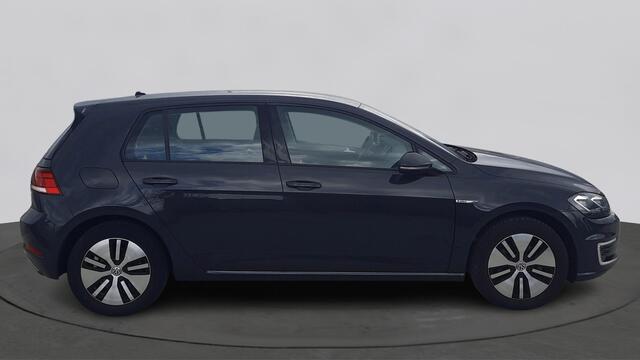 Volkswagen e-Golf 36kWh E-DITION | LED | Navigatie | / Warmtepomp