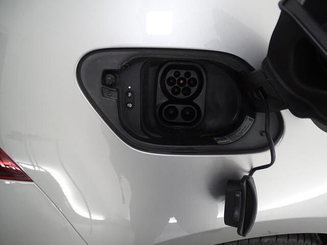 Volkswagen e-Golf Edition 17", cruise adaptieve ACC, Carplay, Dig Display Camera/PDC