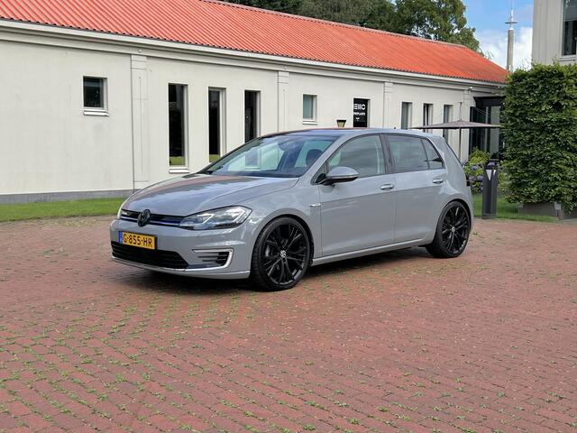 Volkswagen e-Golf e-Golf