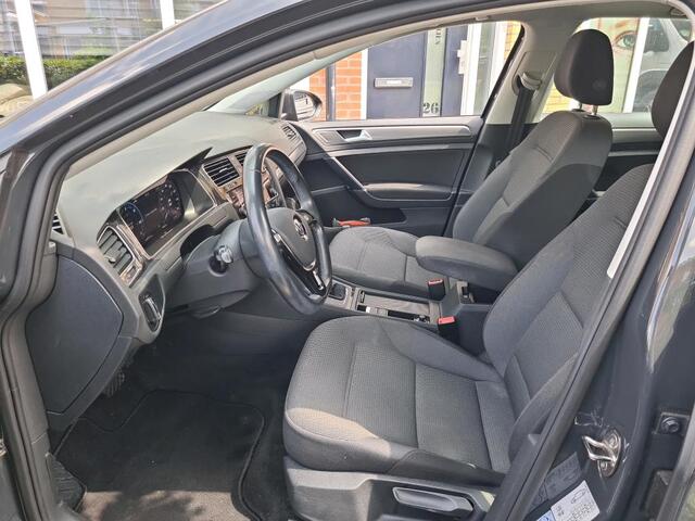 Volkswagen e-Golf E-DITION / Digitaal dashboard / Led / Navigatie / Parkeersensoren V+A /