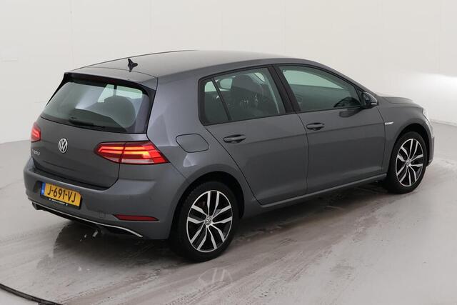 Volkswagen e-Golf E-DITION / Digitaal dashboard / Navigatie / Parkeersensoren achter / App connect / Lichtmetaal 17 inch /