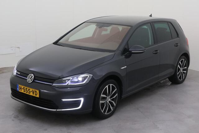 Volkswagen e-Golf E-DITION Navigatie / LED verlichting / Parkeersensoren / Clima / Verwarmbare voorruit