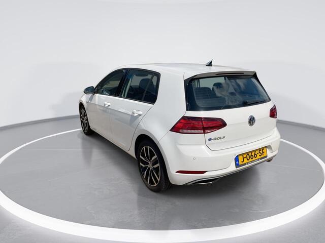 Volkswagen e-Golf E-DITION 100kW/136PK · Navigatie · Adaptieve cruise control · Parkeersensoren