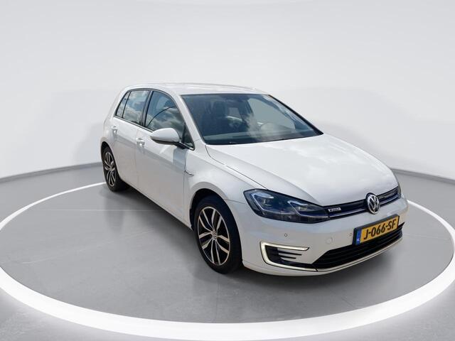 Volkswagen e-Golf E-DITION 100kW/136PK · Navigatie · Adaptieve cruise control · Parkeersensoren