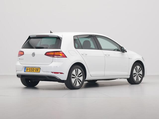 Volkswagen e-Golf 136pk Navigatie Stoelverwarming Clima Pdc 267